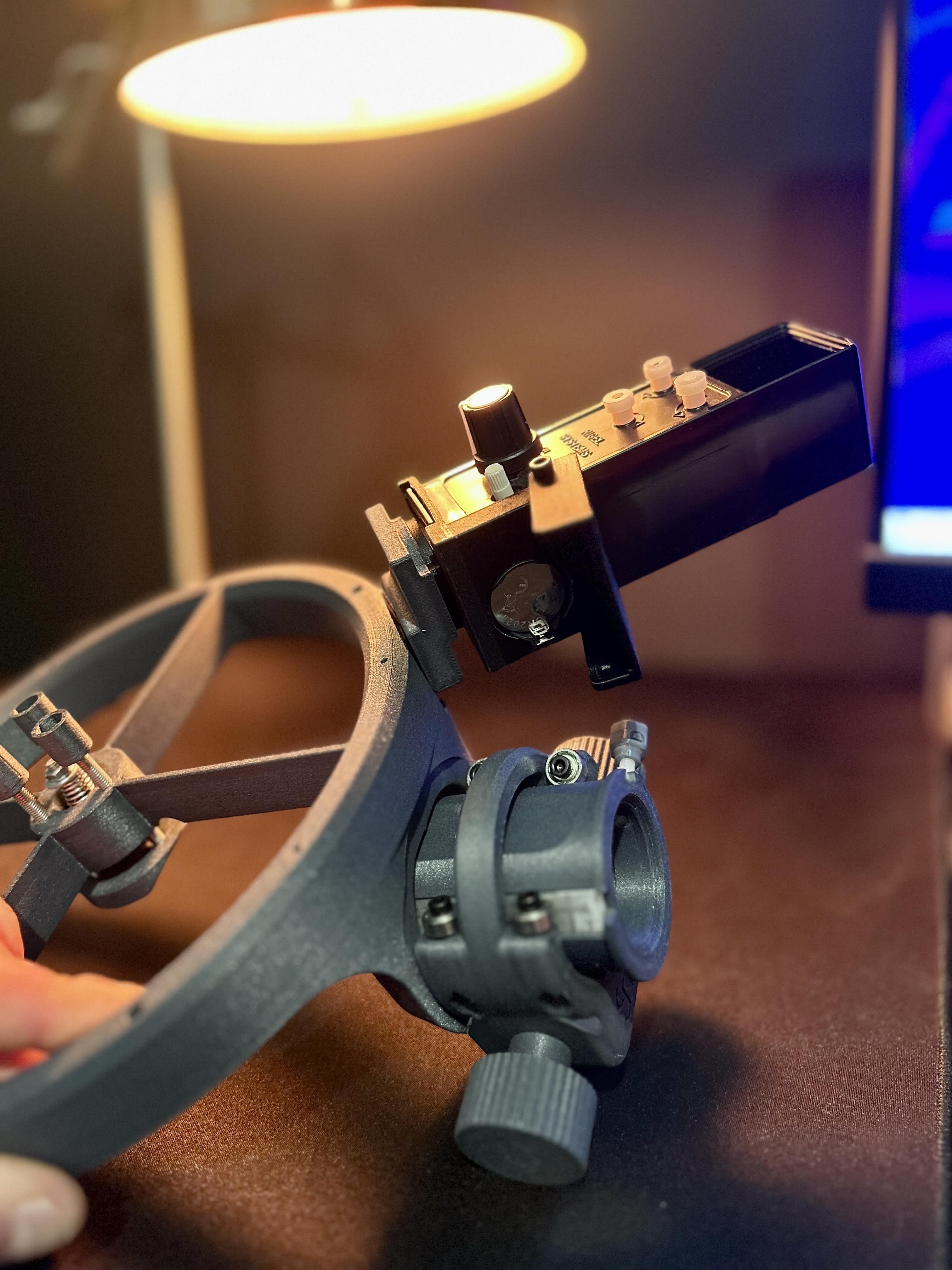 Easy Clip platine aimantée pour chercheurs astronomiques