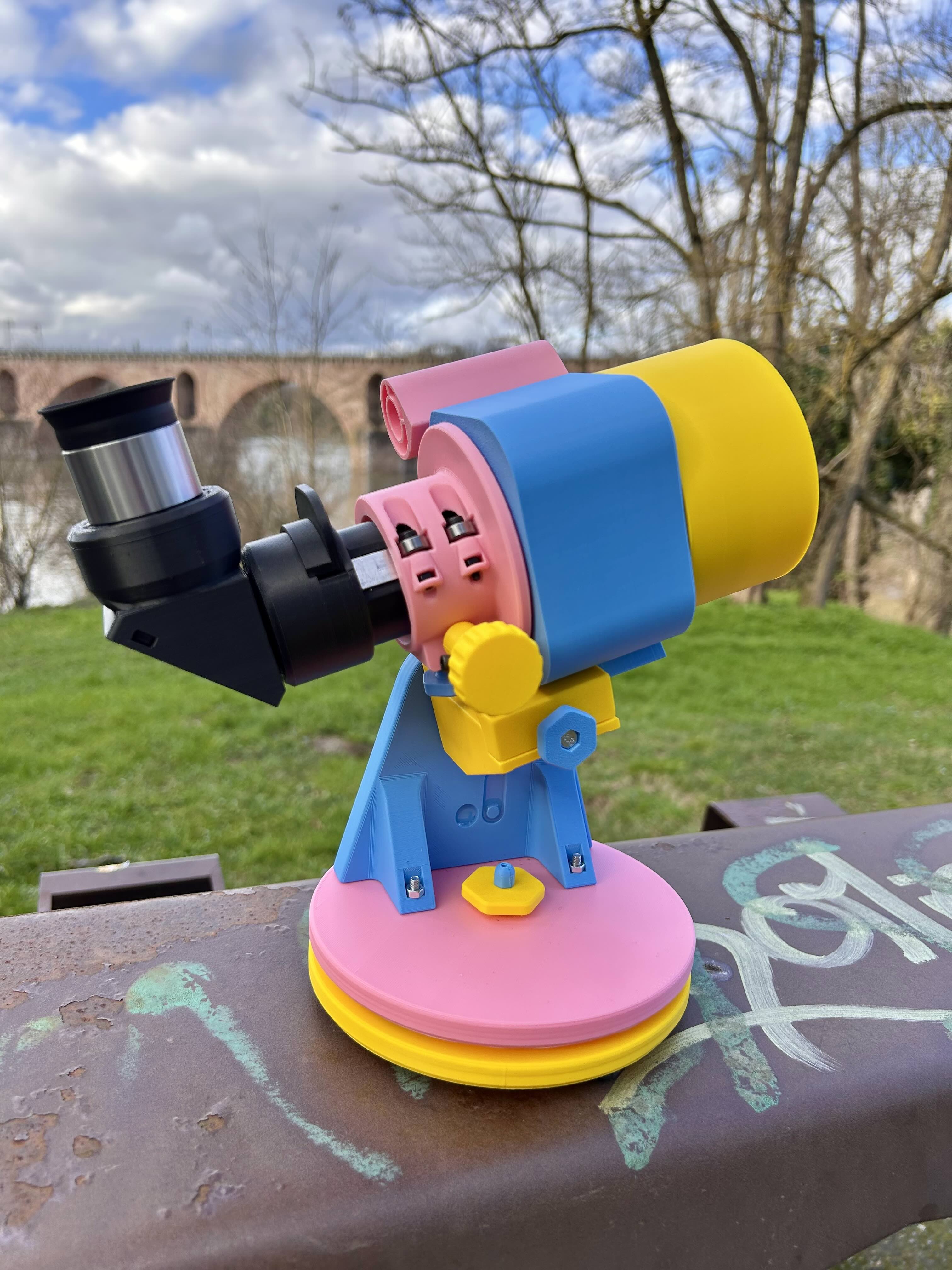 Lunette astronomique ERT à Montauban