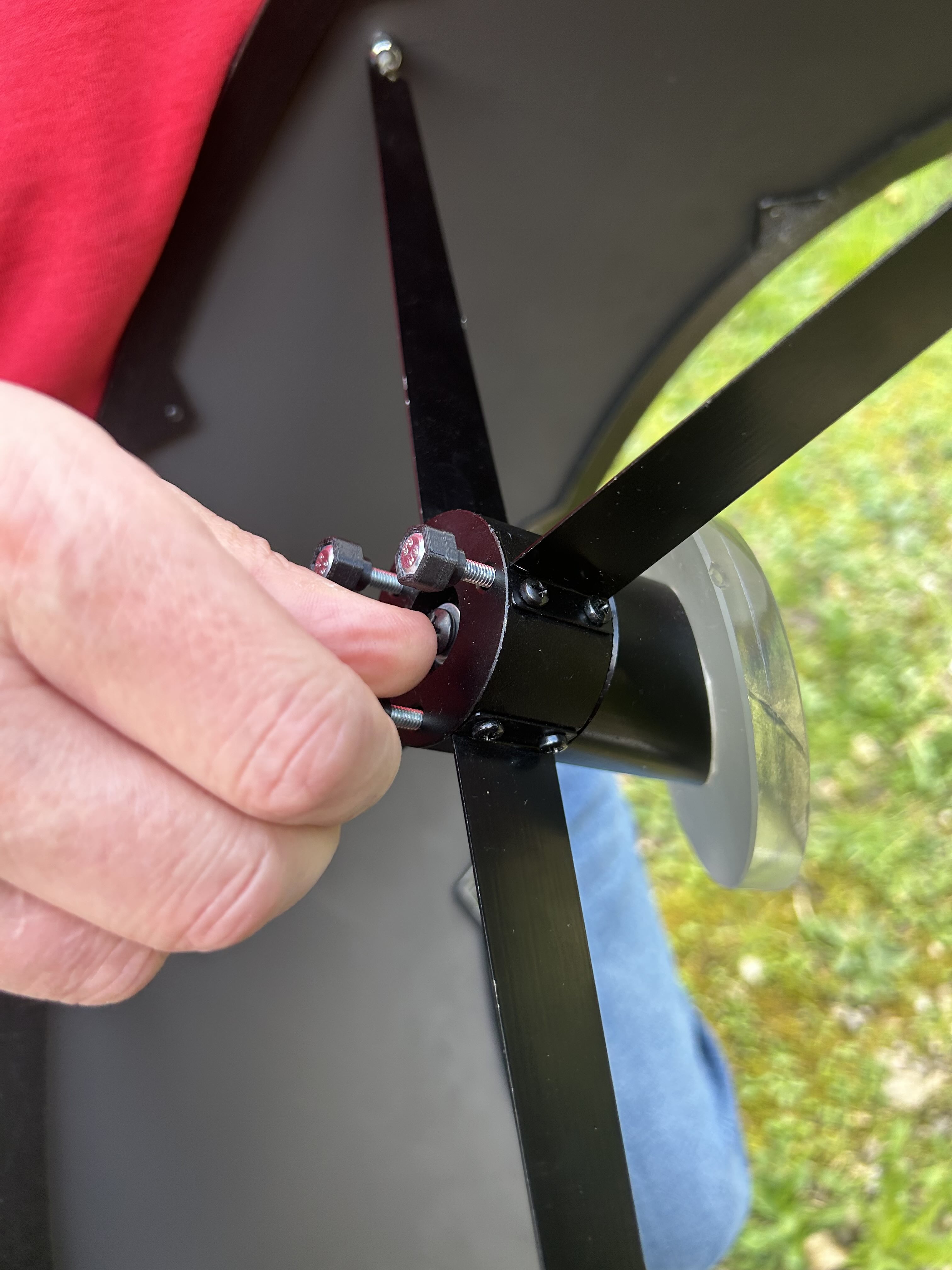 Vis moletées de collimation pour télescope Newton